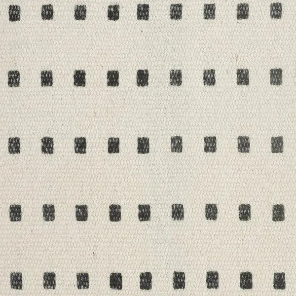 Avant Garde 07536NBK Natural/Black Pillow