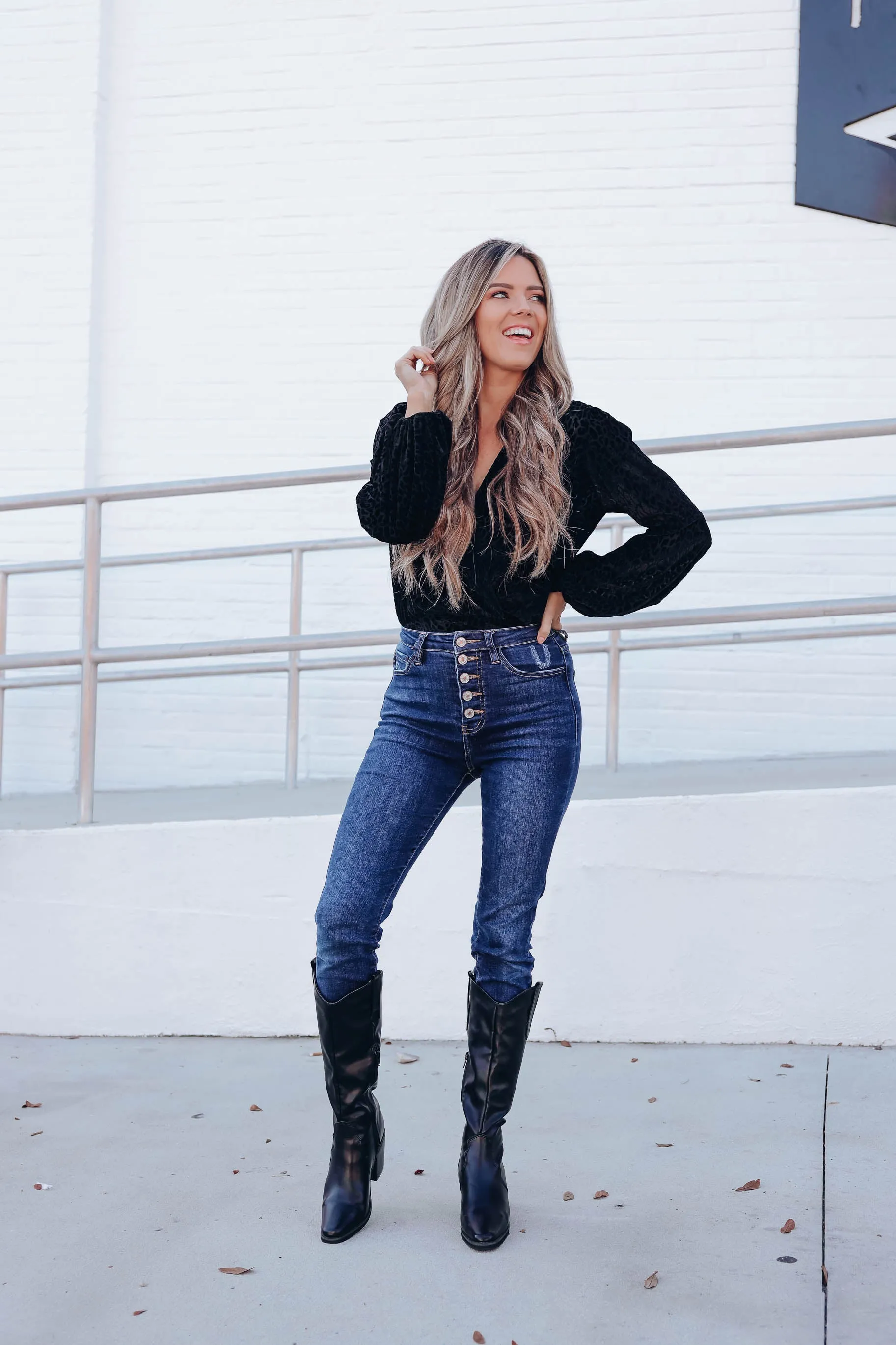 Feelin' Fierce Velvet Bodysuit - Black