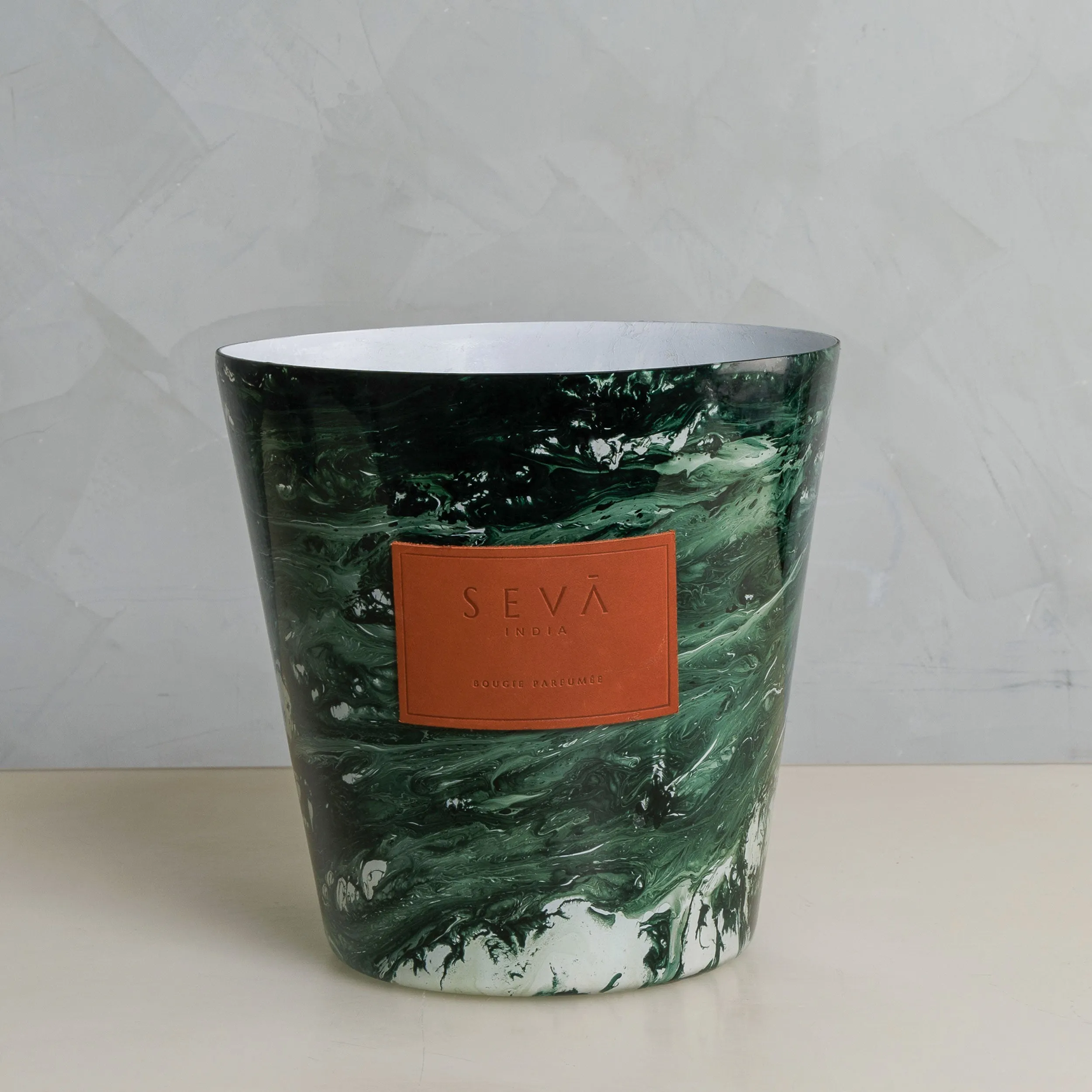 Grande Avant Garde Berries Candle